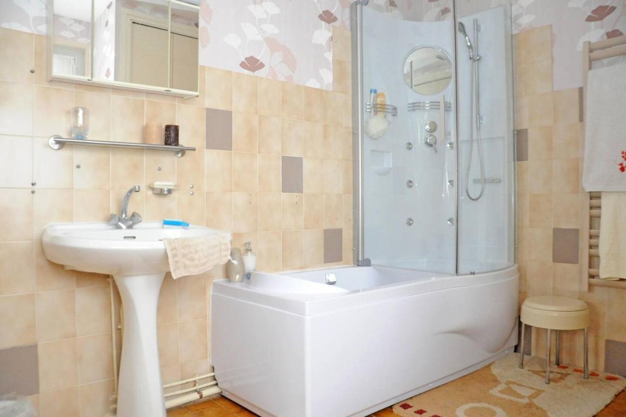 1 Bedroom House 20Min Walk To Centre In 图尔尼 外观 照片